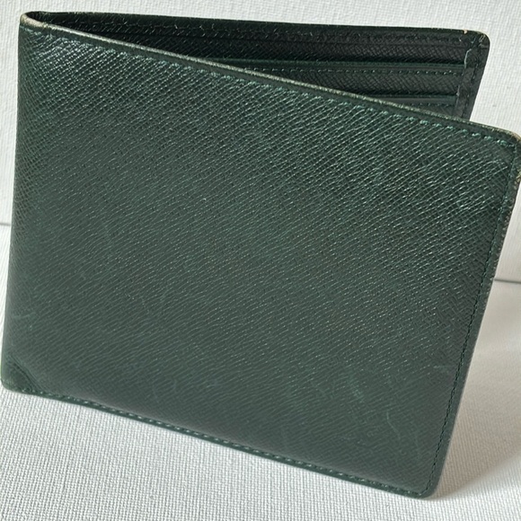 Louis Vuitton Taiga Porte Bllets 3 Cartes  Leather Bifold Wallet - Picture 1 of 9